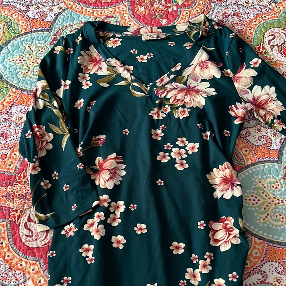 Beautiful maternity shirt